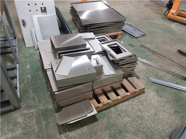 東莞市鈑金不銹鋼機箱加工制造