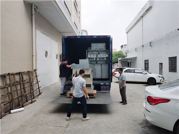 東莞市鈑金不銹鋼機箱加工制造