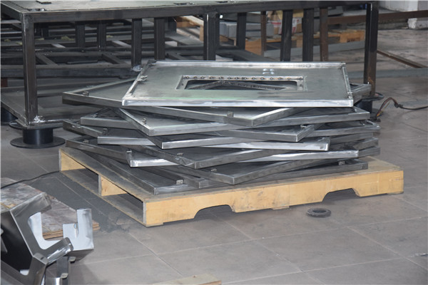 鈑金型材加工廠家車間