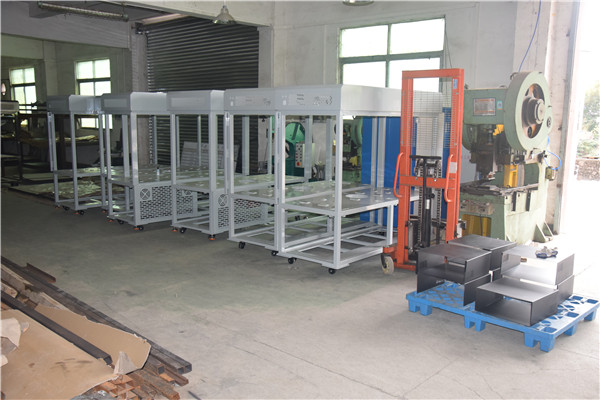 不銹鋼鈑金焊接加工廠家車間