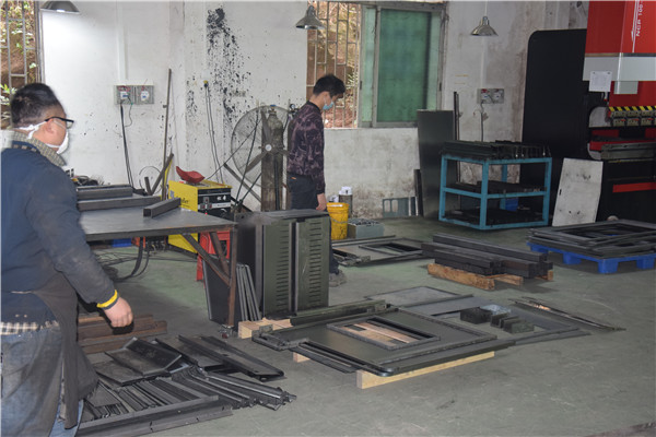 工作桌鈑金加工廠家車間