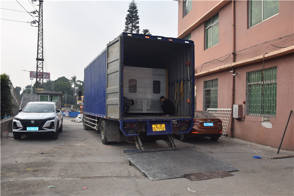 東莞led機(jī)箱加工廠出貨