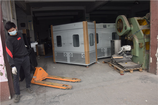 激光切割加工廠車間